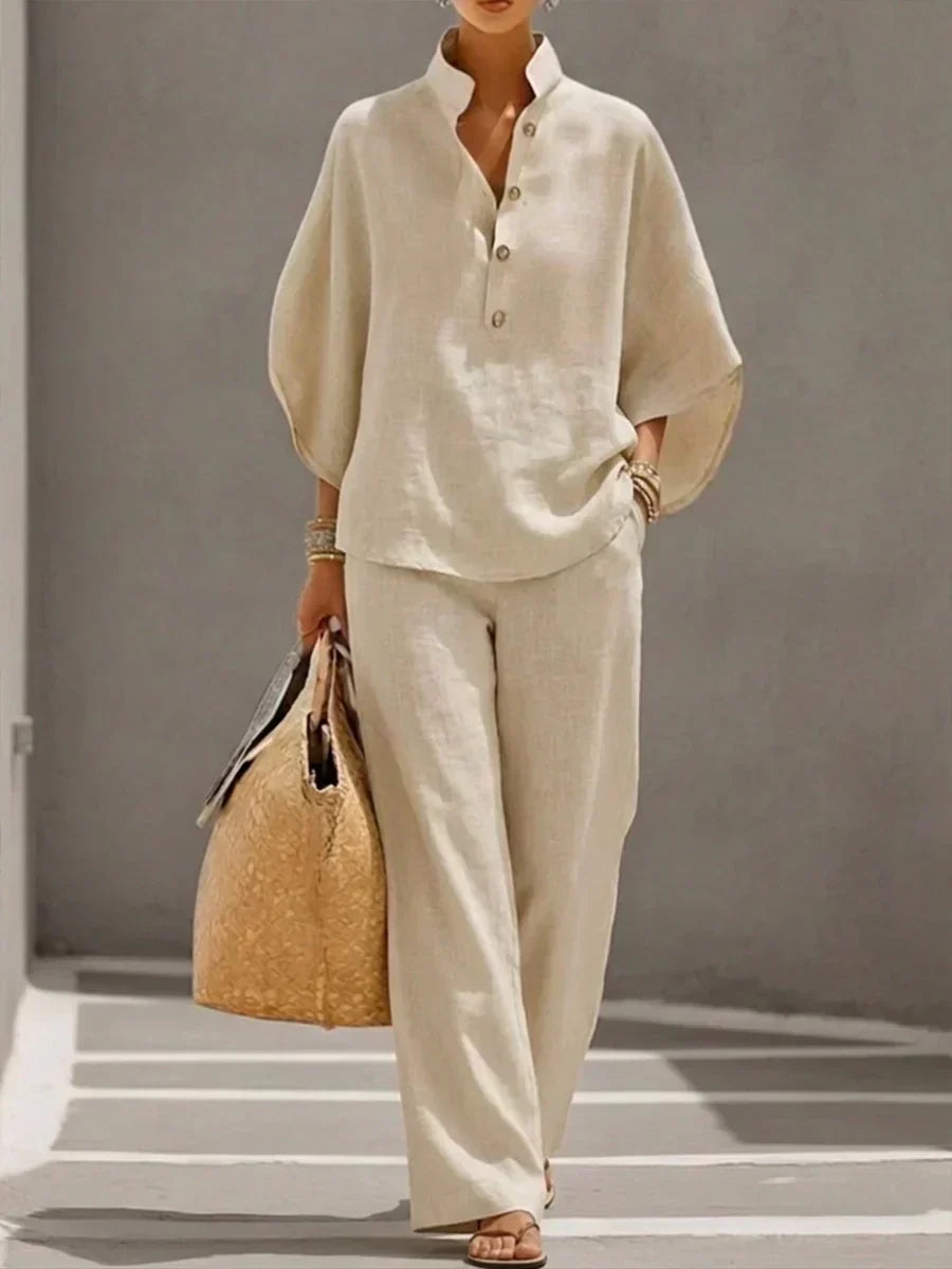 Ensemble Élégant à Manches Papillon et Pantalons Amples
